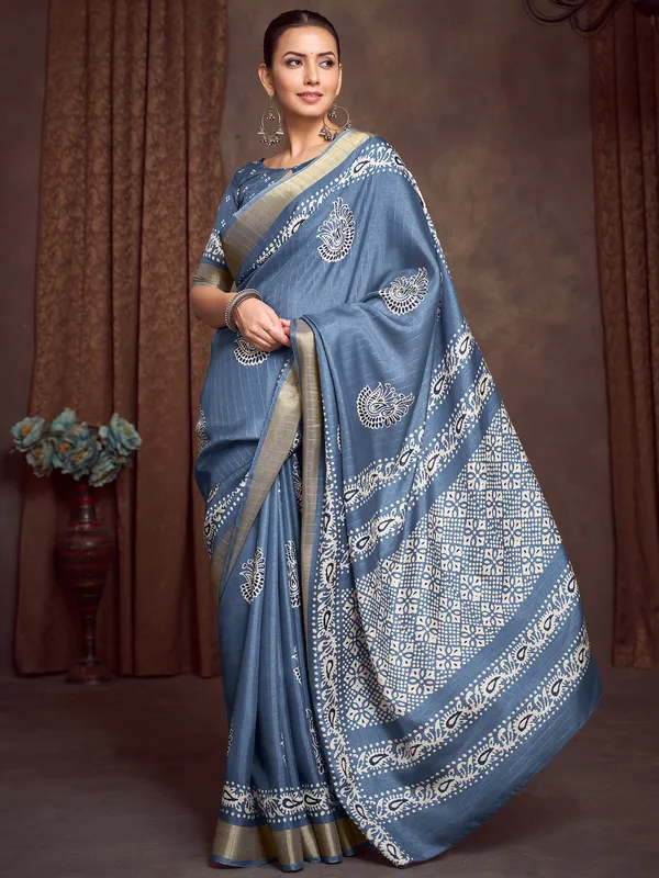 Women's_Silk_Blend_Blue_Printed_Designer_Saree_With_Blouse_Piece
