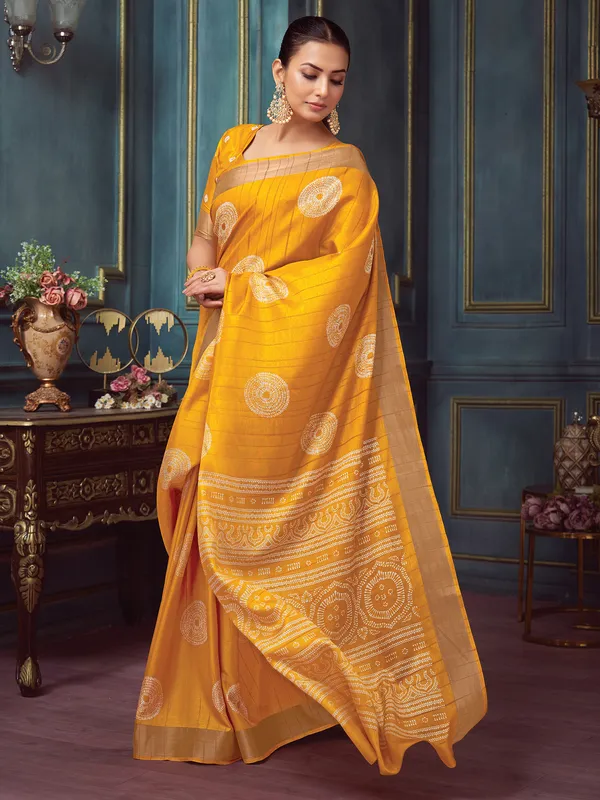 Women's_Silk_Blend_Yellow_Printed_Designer_Saree_With_Blouse_Piece
