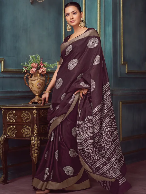 Women's_Silk_Blend_Brown_Printed_Designer_Saree_With_Blouse_Piece