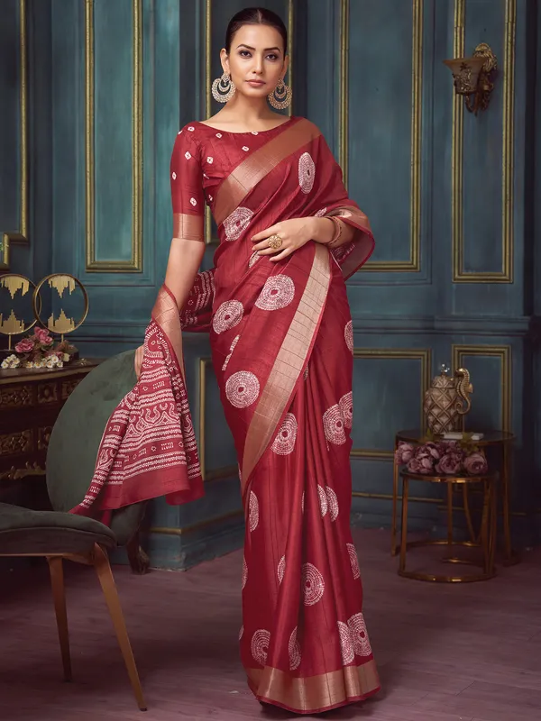 Women's_Silk_Blend_Red_Printed_Designer_Saree_With_Blouse_Piece