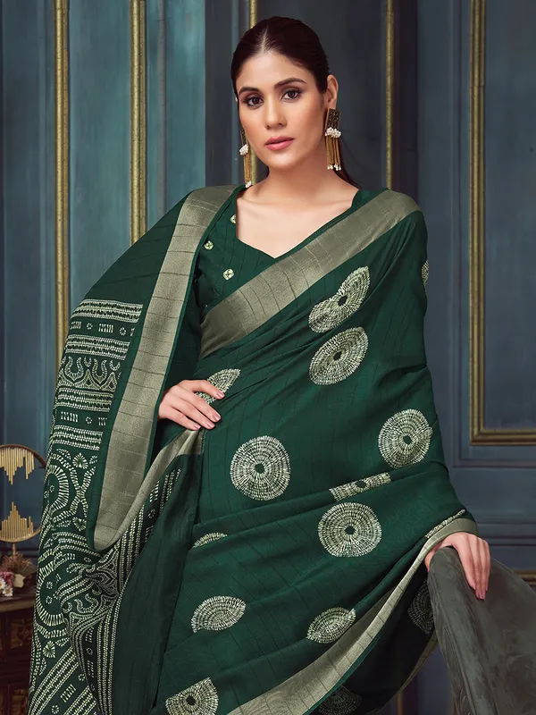 Women's_Silk_Blend_Green_Printed_Designer_Saree_With_Blouse_Piece