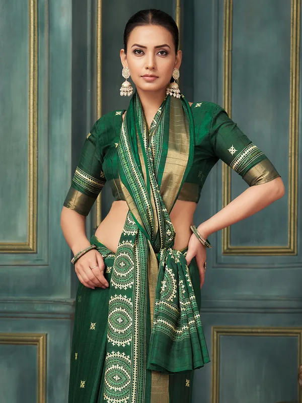 Women's_Silk_Blend_Green_Printed_Designer_Saree_With_Blouse_Piece