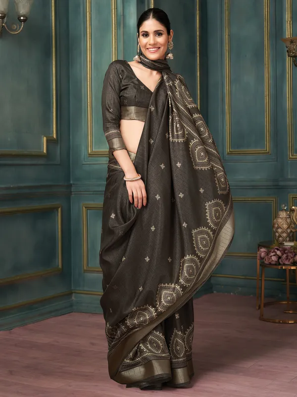 Women's_Silk_Blend_Dark_Brown_Printed_Designer_Saree_With_Blouse_Piece