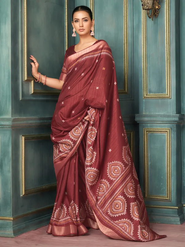 Women's_Silk_Blend_Maroon_Printed_Designer_Saree_With_Blouse_Piece