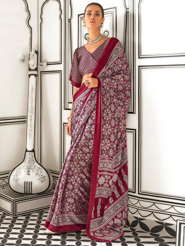 Women's_Crepe_Maroon_Printed_Designer_Saree_With_Blouse_Piece