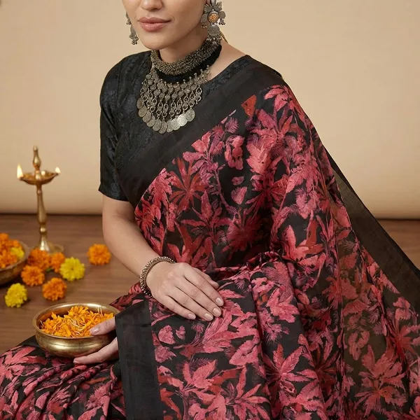 Women's_Crepe_Black_Printed_Designer_Saree_With_Blouse_Piece