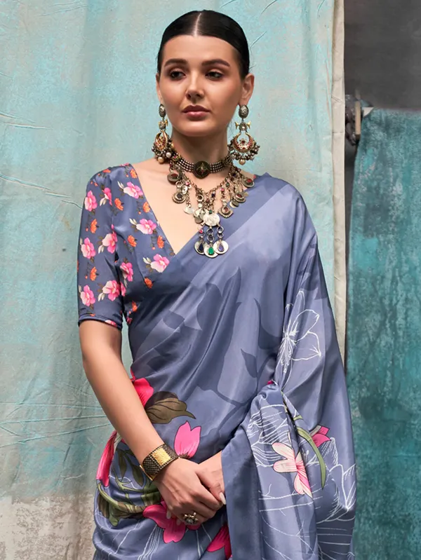 Women's_Crepe_Metallic_Printed_Designer_Saree_With_Blouse_Piece