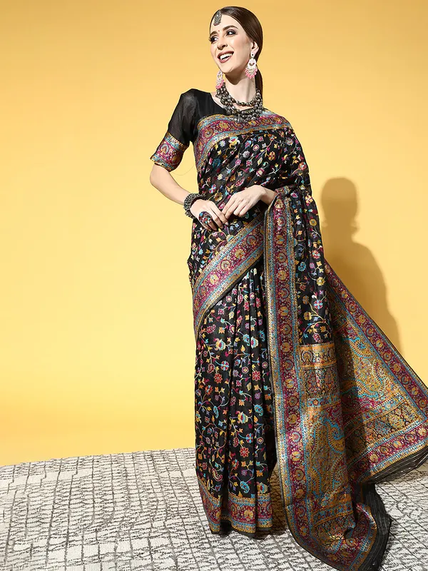 Women's_Silk_Blend_Black_Woven_Design_Celebrity_Saree_With_Blouse_Piece