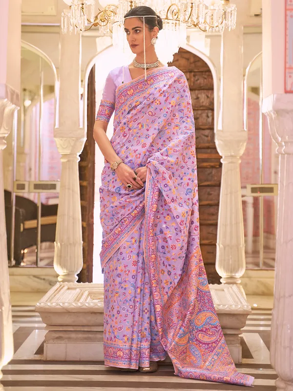 Women's_Silk_Blend_Lavender_Woven_Design_Celebrity_Saree_With_Blouse_Piece
