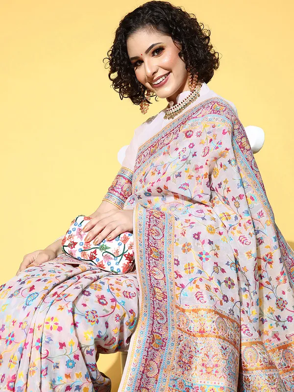 Women's_Silk_Blend_Cream_Woven_Design_Celebrity_Saree_With_Blouse_Piece