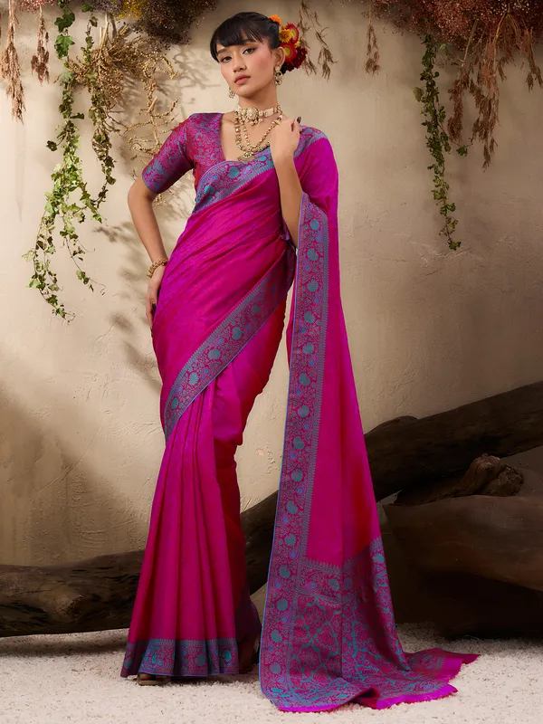 Women's_Silk_Blend_Magenta_Woven_Design_Designer_Saree_With_Blouse_Piece