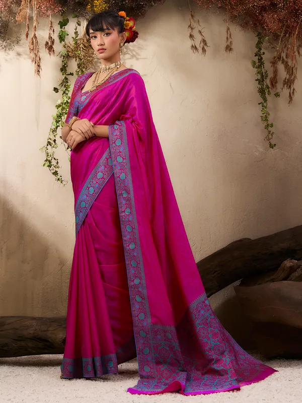 Women's_Silk_Blend_Magenta_Woven_Design_Designer_Saree_With_Blouse_Piece