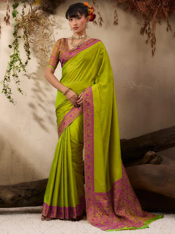 Women's_Silk_Blend_Green_Woven_Design_Designer_Saree_With_Blouse_Piece