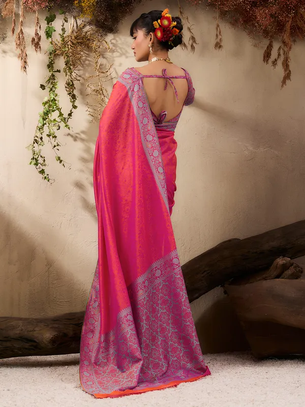 Women's_Silk_Blend_Pink_Woven_Design_Designer_Saree_With_Blouse_Piece
