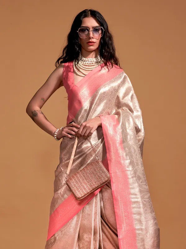 Women's_Kanjeevaram_Silk_Cream_Woven_Design_Designer_Saree_With_Blouse_Piece