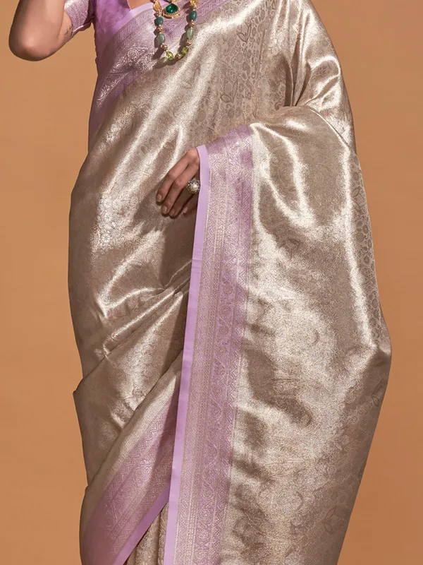 Women's_Kanjeevaram_Silk_Cream_Woven_Design_Designer_Saree_With_Blouse_Piece