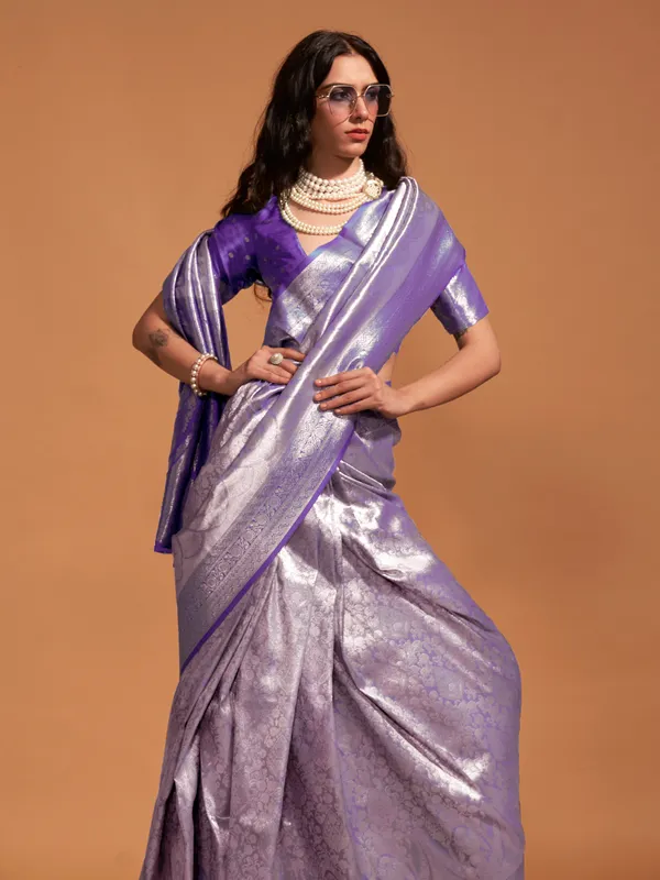 Women's_Kanjeevaram_Silk_Purple_Woven_Design_Designer_Saree_With_Blouse_Piece