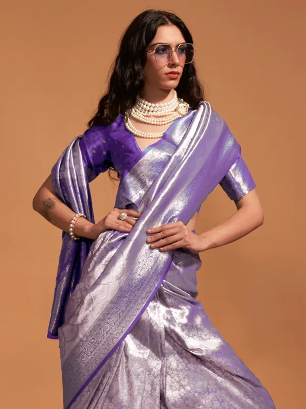 Women's_Kanjeevaram_Silk_Purple_Woven_Design_Designer_Saree_With_Blouse_Piece