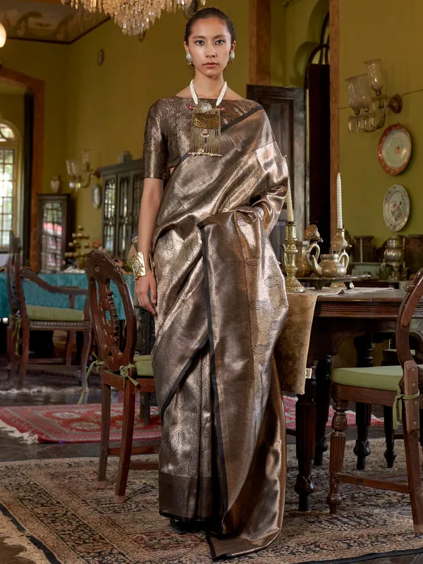 Women's_Kanjeevaram_Silk_Grey_Woven_Design_Designer_Saree_With_Blouse_Piece