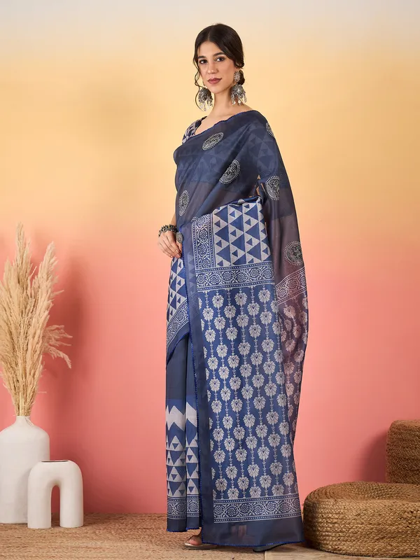Women's_Silk_Blend_Indigo_Printed_Designer_Saree_With_Blouse_Piece