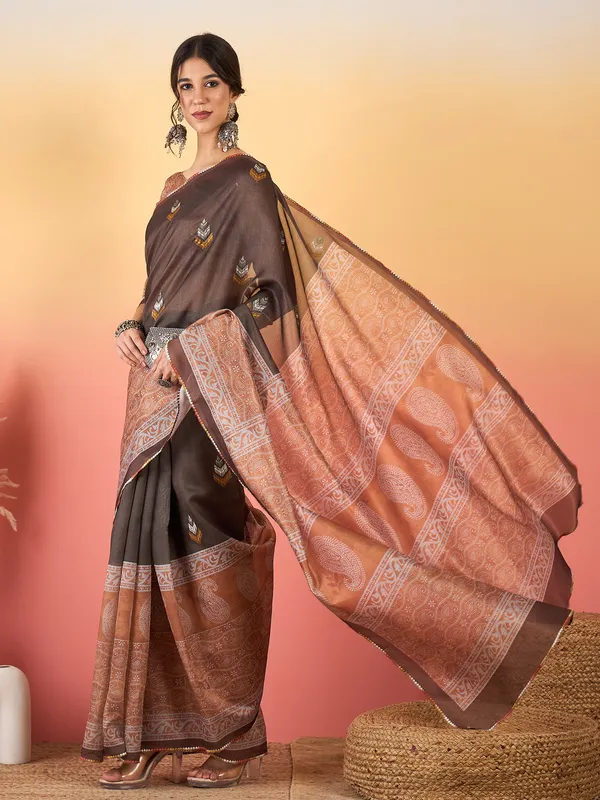 Women's_Silk_Blend_Rust_Printed_Designer_Saree_With_Blouse_Piece