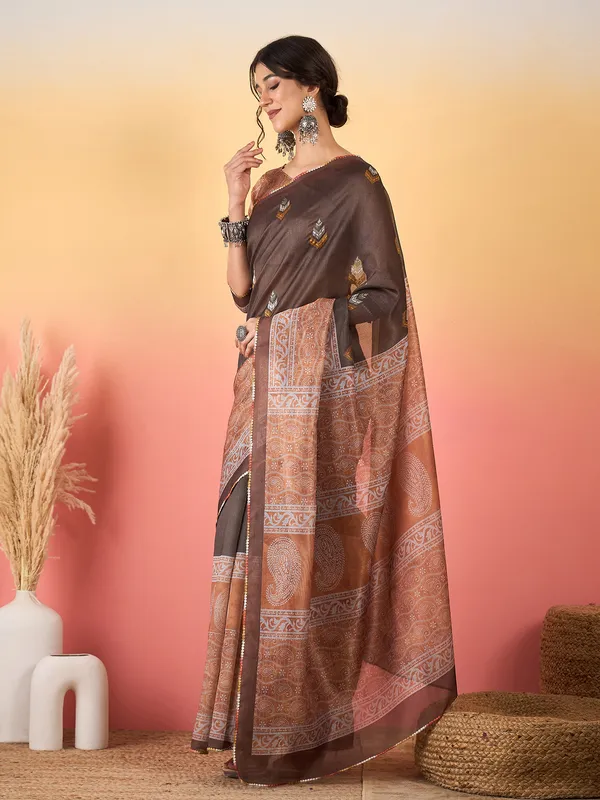 Women's_Silk_Blend_Rust_Printed_Designer_Saree_With_Blouse_Piece