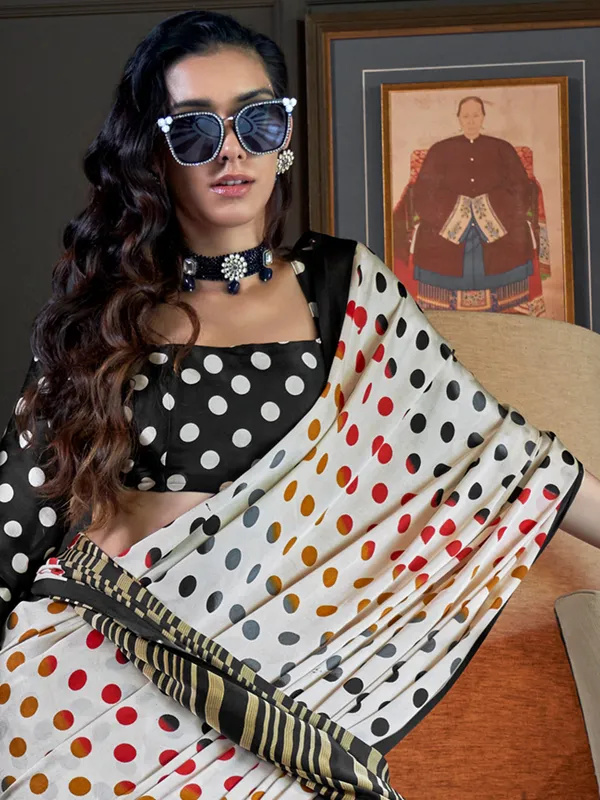 Women's_Crepe_White_Printed_Designer_Saree_With_Blouse_Piece