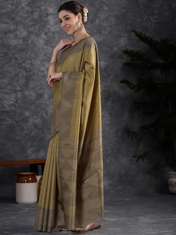 Women's_Silk_Blend_Olive_Printed_Designer_Saree_With_Blouse_Piece
