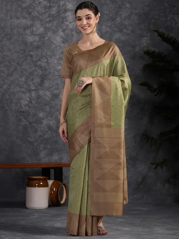 Women's_Silk_Blend_Olive_Printed_Designer_Saree_With_Blouse_Piece
