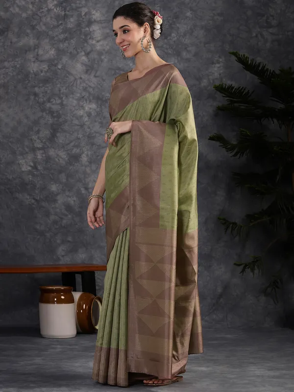 Women's_Silk_Blend_Olive_Printed_Designer_Saree_With_Blouse_Piece