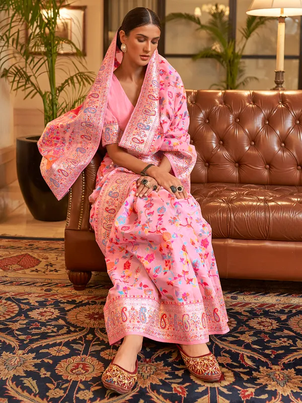 Women's_Silk_Blend_Pink_Woven_Design_Celebrity_Saree_With_Blouse_Piece