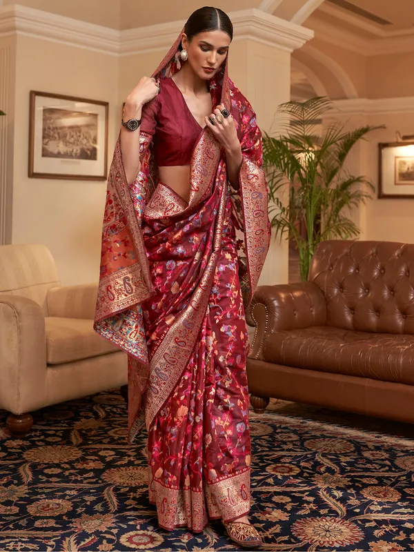 Women's_Silk_Blend_Maroon_Woven_Design_Celebrity_Saree_With_Blouse_Piece