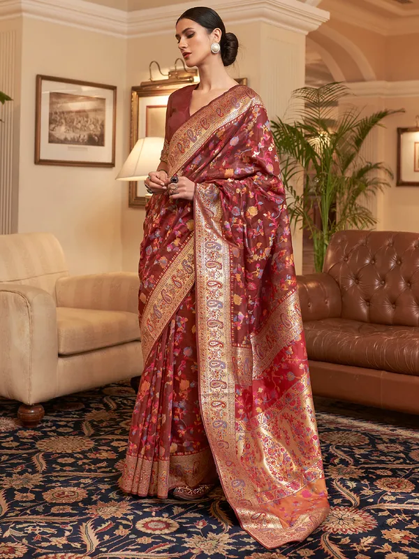 Women's_Silk_Blend_Maroon_Woven_Design_Celebrity_Saree_With_Blouse_Piece