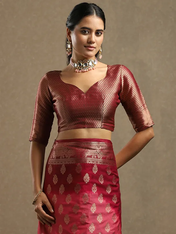 Women's_Georgette_Maroon_Woven_Design_Designer_Saree_With_Blouse_Piece