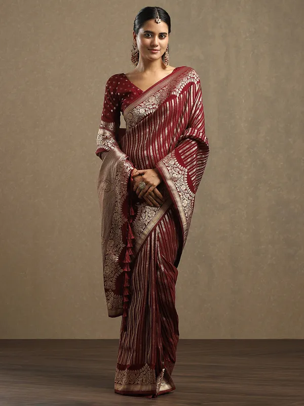 Women's_Georgette_Maroon_Woven_Design_Designer_Saree_With_Blouse_Piece