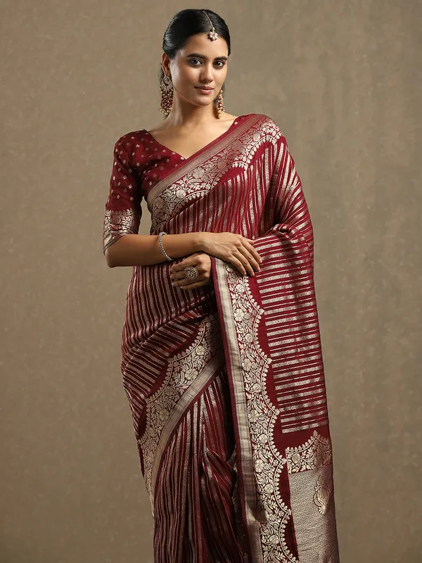 Women's_Georgette_Maroon_Woven_Design_Designer_Saree_With_Blouse_Piece