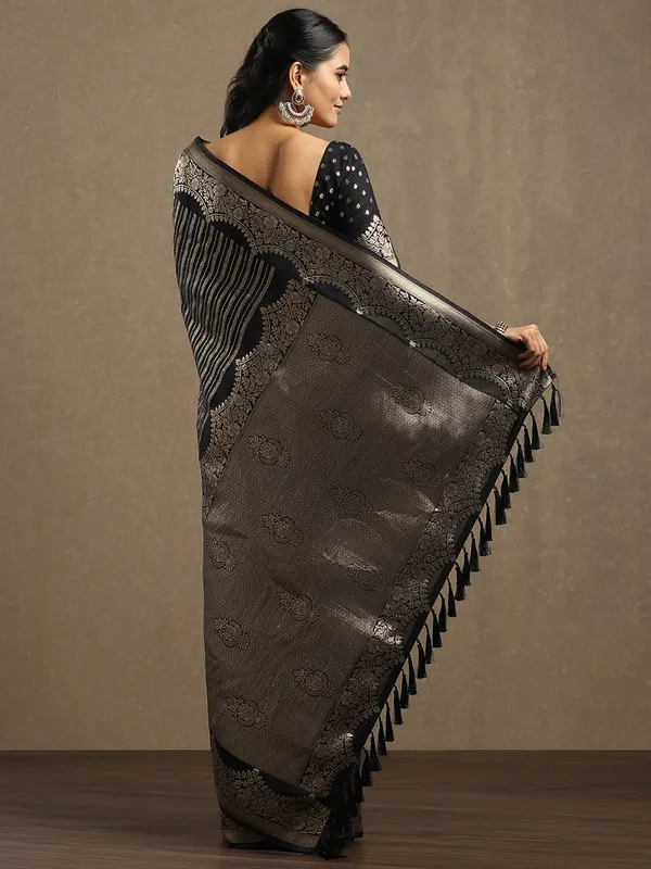 Women's_Georgette_Black_Woven_Design_Designer_Saree_With_Blouse_Piece