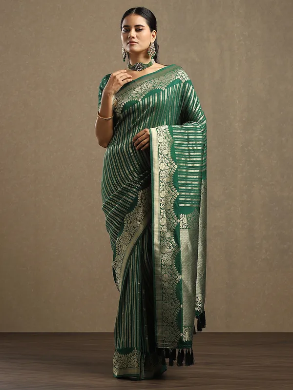 Women's_Georgette_Green_Woven_Design_Designer_Saree_With_Blouse_Piece