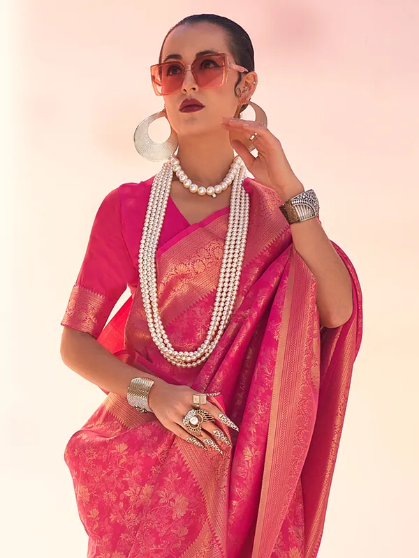 Women's_Kanjeevaram_Silk_Pink_Woven_Design_Designer_Saree_With_Blouse_Piece