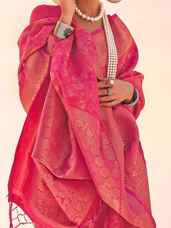 Women's_Kanjeevaram_Silk_Pink_Woven_Design_Designer_Saree_With_Blouse_Piece