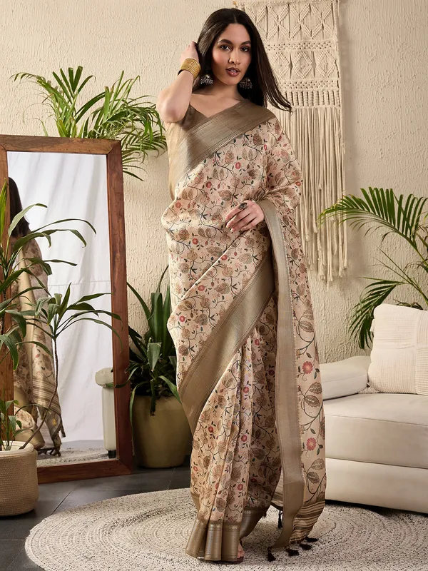 Women's_Kanjeevaram_Silk_Off_White_Digital_Print_Designer_Saree_With_Blouse_Piece