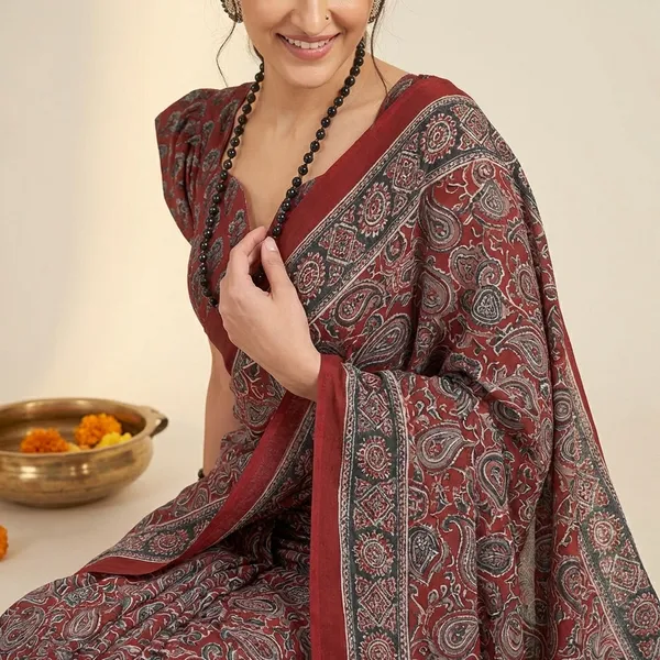 Women's_Crepe_Maroon_Printed_Designer_Saree_With_Blouse_Piece