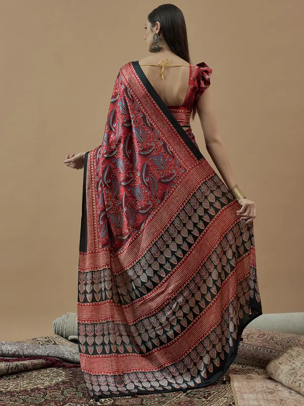 Women's_Pure_Crepe_Red_Printed_Designer_Saree_With_Blouse_Piece