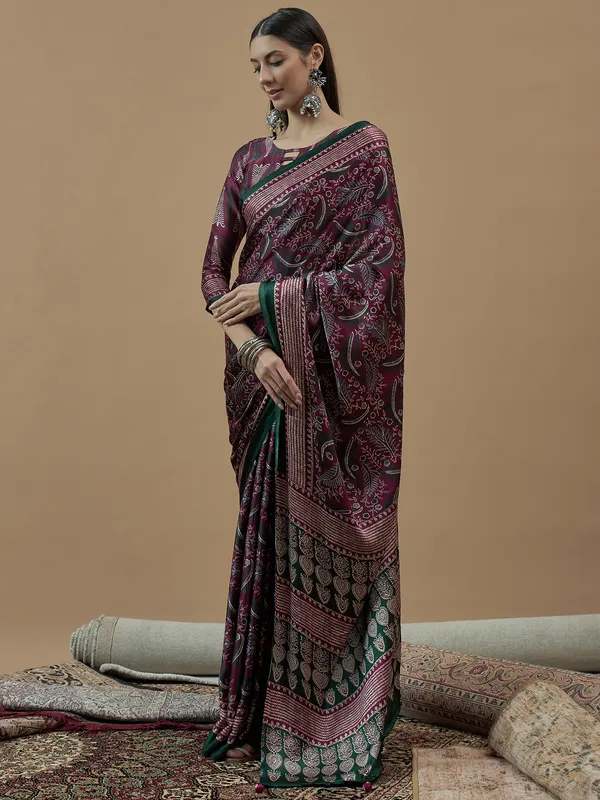 Women's_Pure_Crepe_Magenta_Printed_Designer_Saree_With_Blouse_Piece