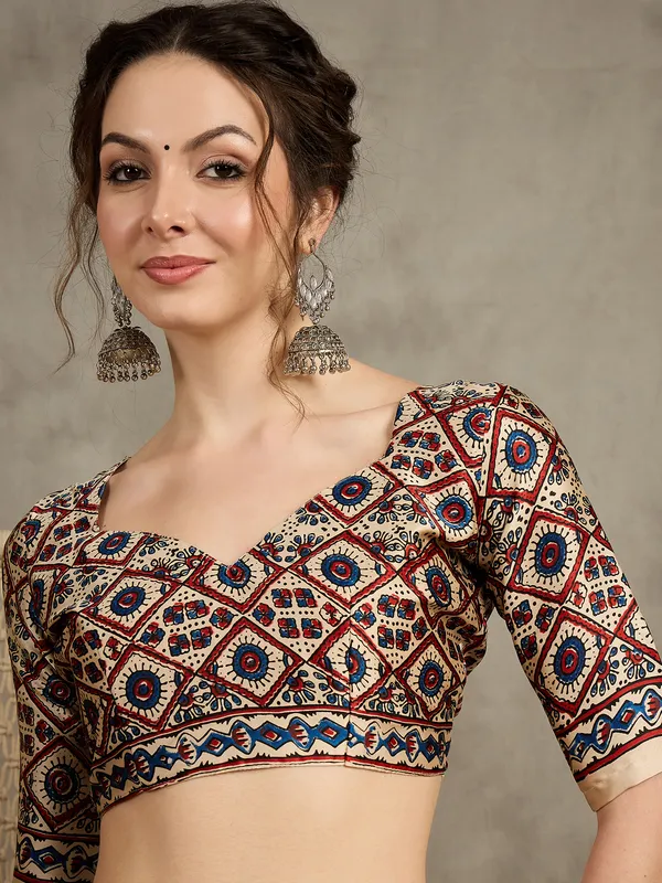 Women's_Pure_Crepe_Cream_Printed_Designer_Saree_With_Blouse_Piece