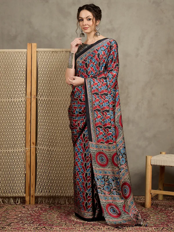 Women's_Pure_Crepe_Black_Printed_Designer_Saree_With_Blouse_Piece