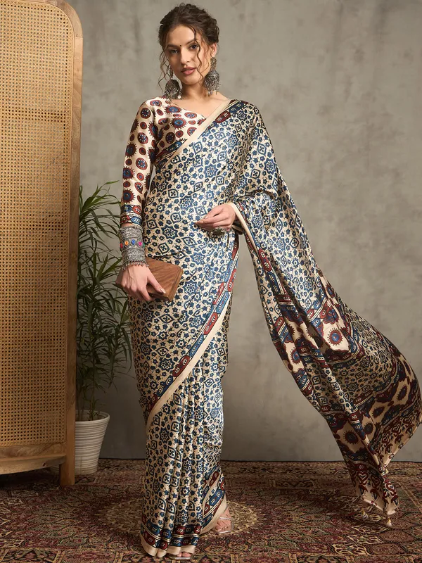 Women's_Pure_Crepe_Cream_Printed_Designer_Saree_With_Blouse_Piece
