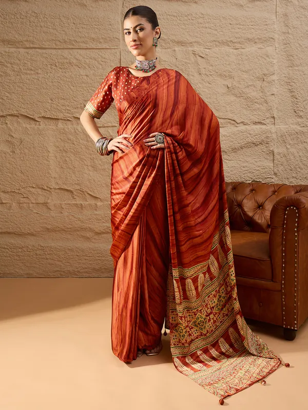 Women's_Crepe_Rust_Printed_Designer_Saree_With_Blouse_Piece