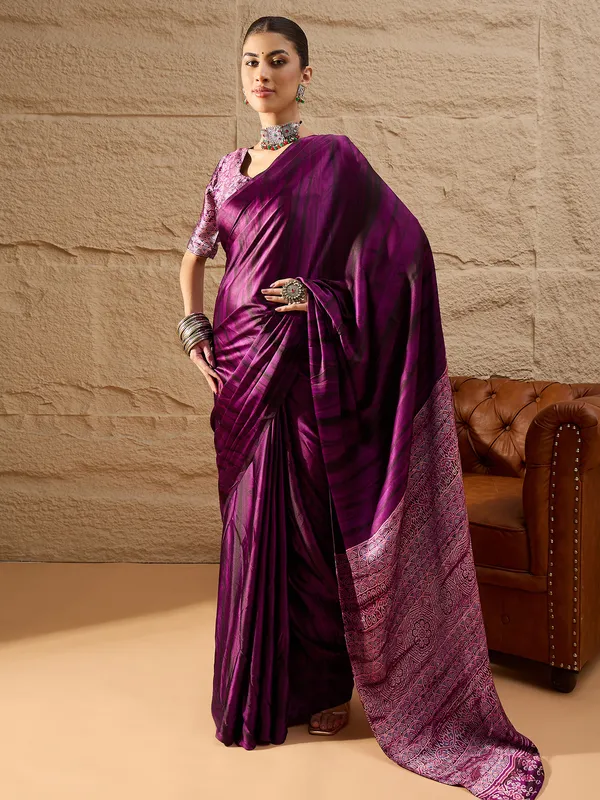 Women's_Crepe_Blue_Printed_Designer_Saree_With_Blouse_Piece
