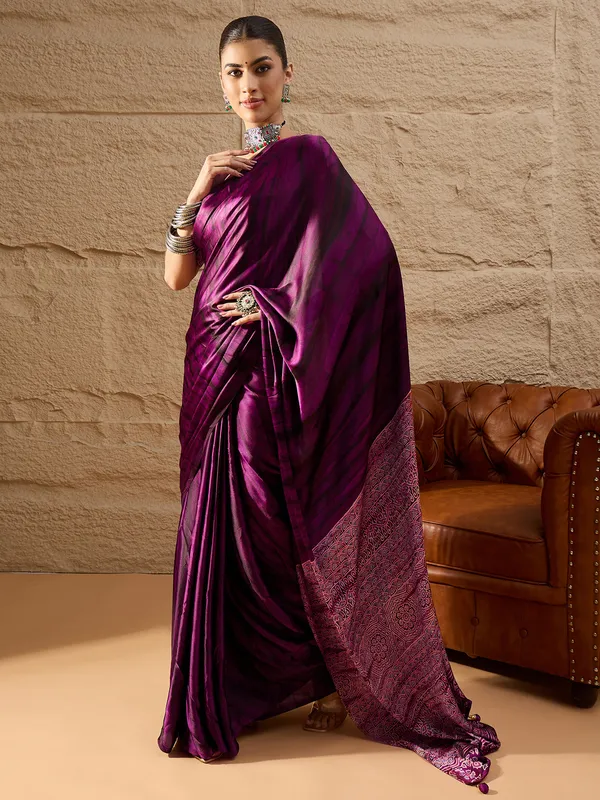 Women's_Crepe_Blue_Printed_Designer_Saree_With_Blouse_Piece
